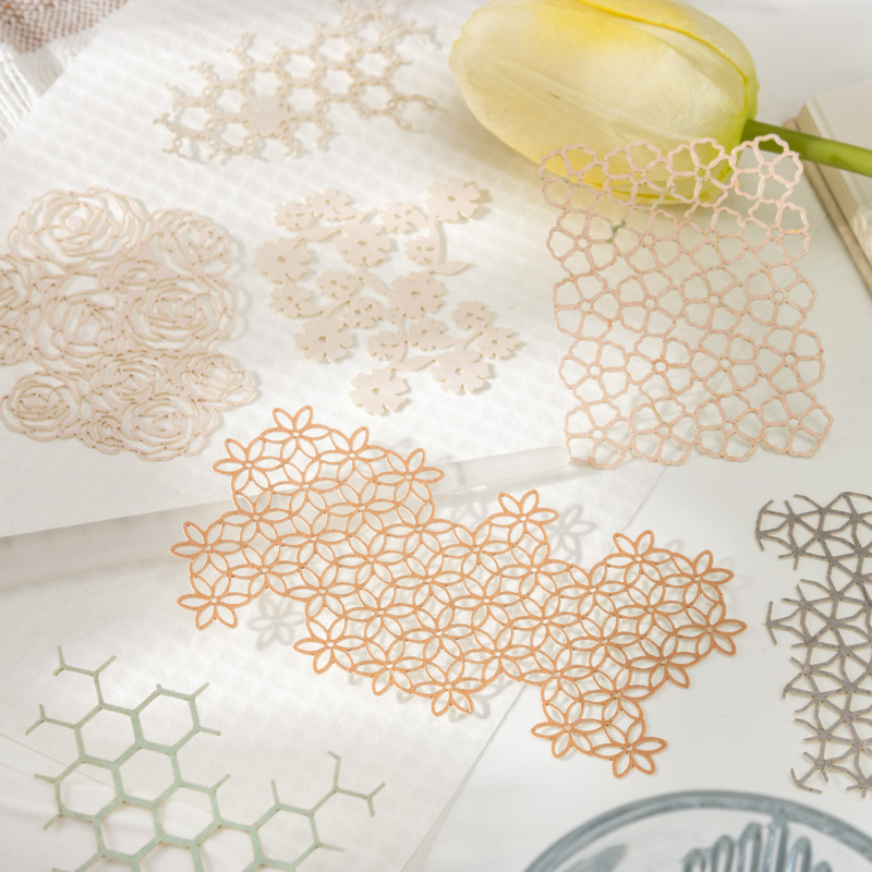 Pattern Tissue Paper - กระดาษลูกไม้ลายวินเทจ 10 ชิ้น วัสดุสำหรับทำสมุดภาพ วัสดุ DIY