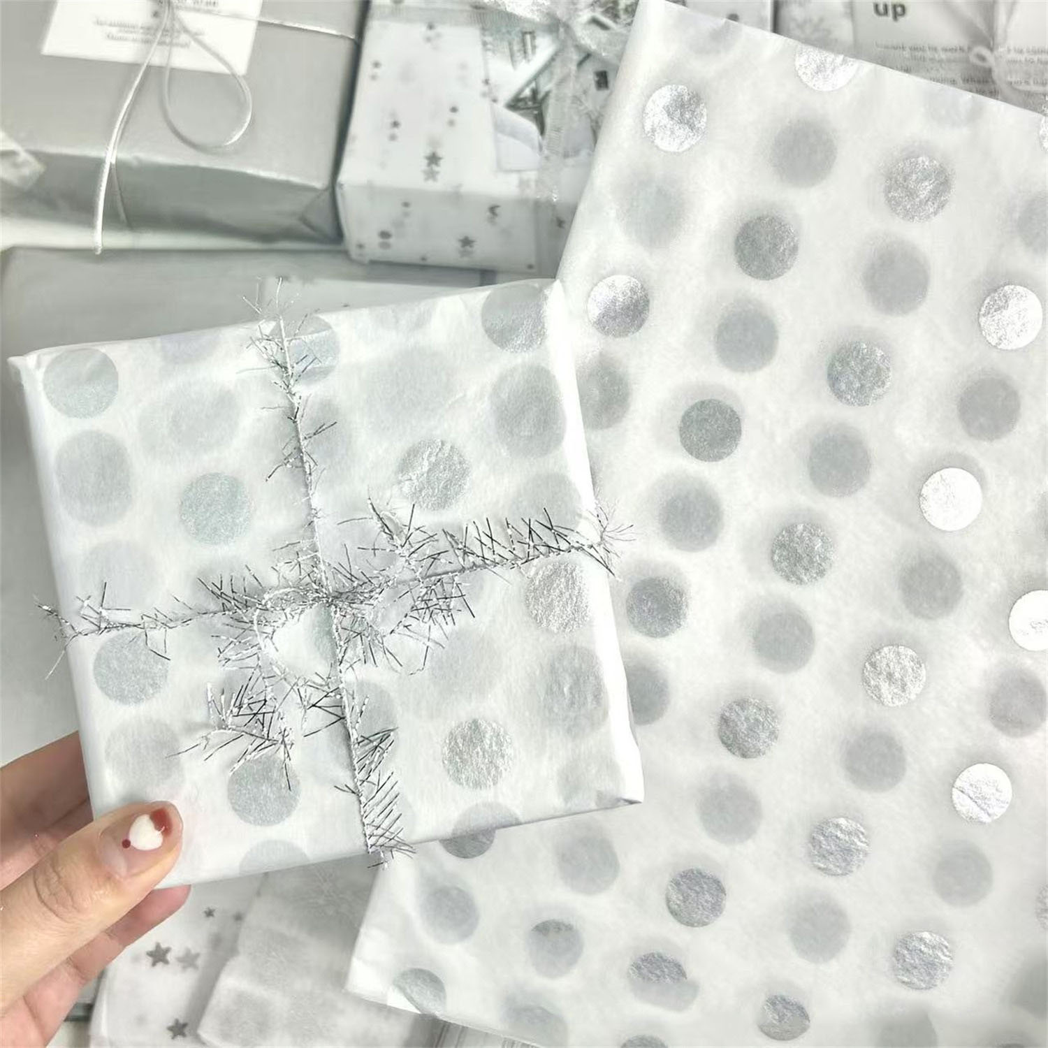 กระดาษห่อของขวัญลายดอกไม้สโนว์ - Pattern Tissue Paper บทวิจารณ์และราคา