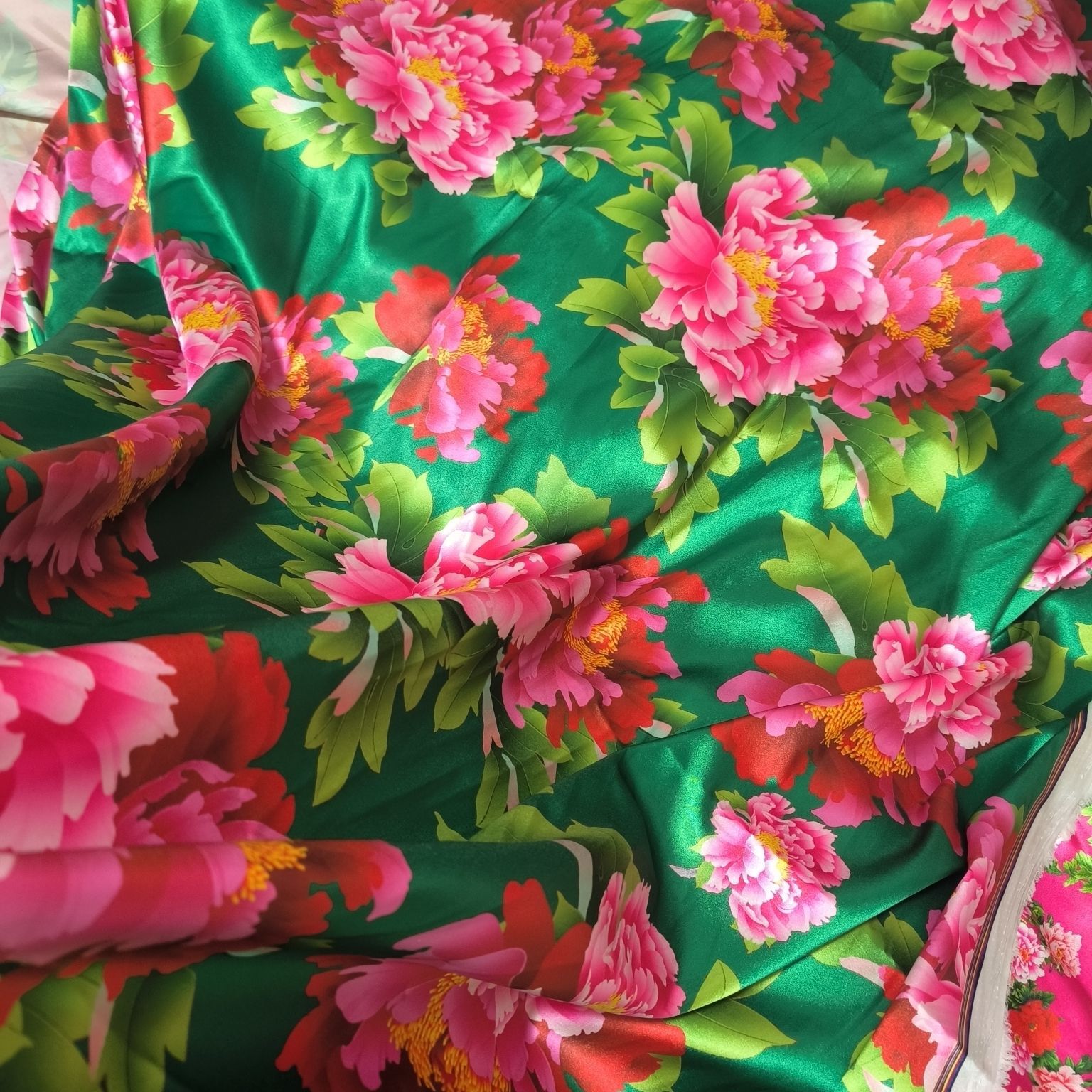 ผ้าซาตินอะซิเตทพิมพ์ลายดอกไม้  - Sewing By บทวิจารณ์และราคา