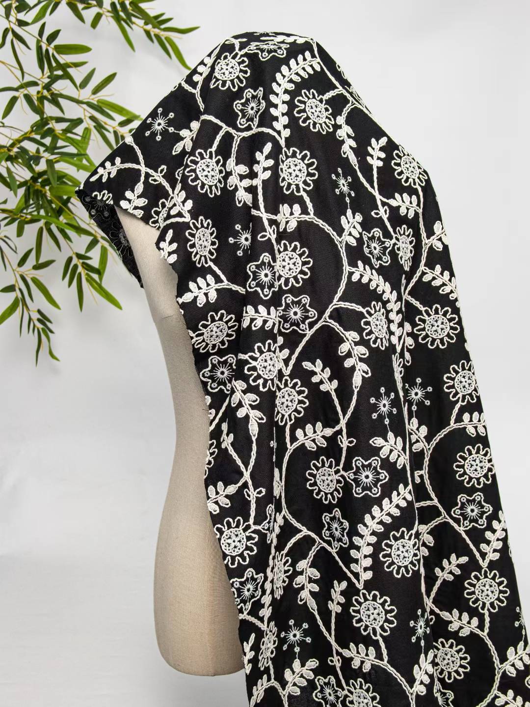ผ้าลูกไม้ปักลาย 3 มิติ แบบวินเ - Vintage Sewing Textile บทวิจารณ์และราคา